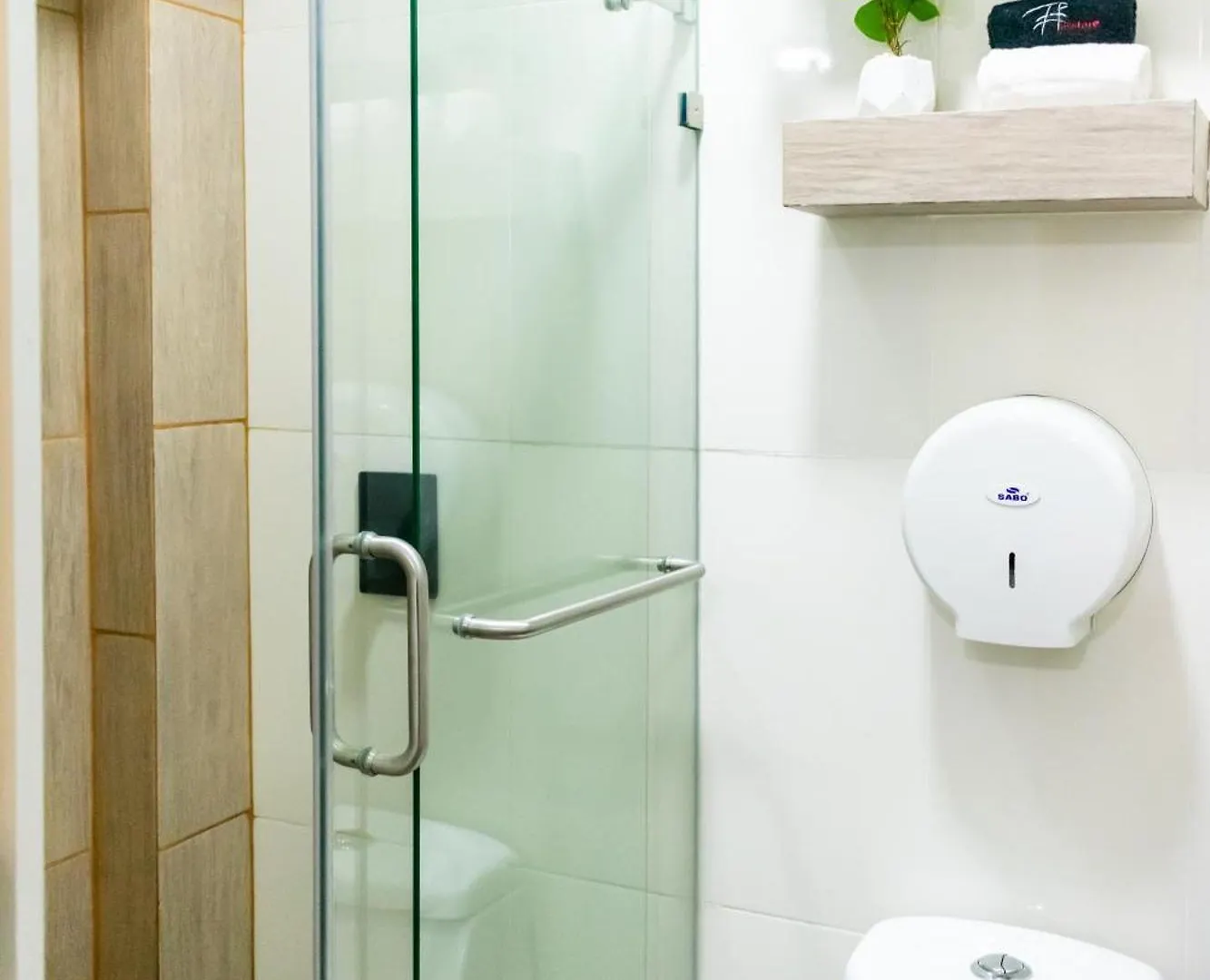 Elegant And Charming Near Miraflores And Tikal Futura H12 Guatemala City Aparthotel